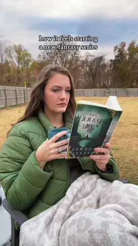 Why is getting in to a new fantasy series so much work 😅😵‍💫 #fantasy #fantasybooks #fantasyseries #bookishmeme #resdingmeme #bookishhumor #readersoftiktok #romantasybooktok #readerproblems #worldbuilding #bookish 