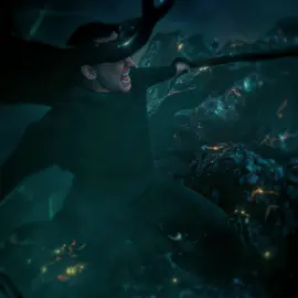 Loki pauses time in front of He who remains. 😨 #foryou #fyp #lokiedit #lokiseriesfinale #lokiseries #loki #hewhoremains #kang #kangtheconqueror 