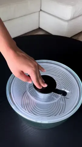 obessed with the fruit bowl and salad spinner 😍 #fyp #asmr #unboxingasmr #crateandbarrel #kitchengadgets #kitchenfinds #kitchenmusthaves #kitchenessentials #unboxing #kitchenorganization #unboxing #unboxwithme #shoppinghaul #shopwithmecrateandbarrel 