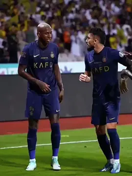 رقصة العادة 🕺🏻 #lomyul #foryou #alnassr #alextelles #talisca 