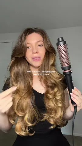 ITS PRETTY GOOD! Folllow for hair tutorials 🫶 #blowoutbrush #wavytalk #wavytalk5in1 #blowout #blowoututorial #hairtutorial #hairstyletutorial #easyhairstyle #easyhairstyles 