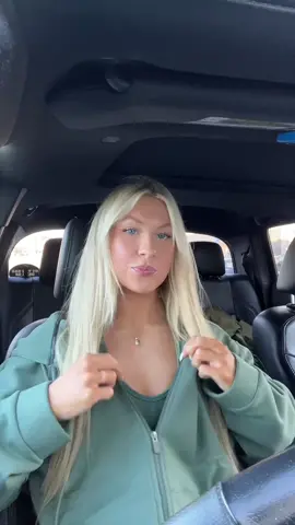 @Alphalete black friday is coming on the 24th with a tonnnnn of new items 😫😫 wearing the zip up in serene & the sports bra in sage 🤤 code DAILEY #alphaleteblackfriday #blackfriday #gymgirl #GymTok 