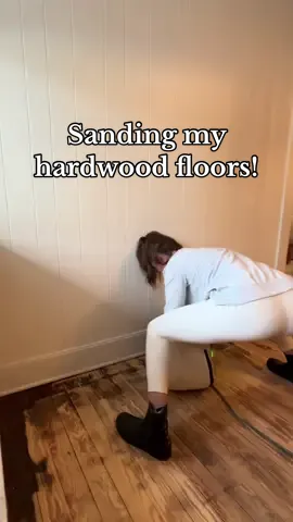 This edge sander is giving me yet another workout 😅 #diyhome #diyhomedecor #homeremodel #sandinghardwoodfloors #sandingfloors #livingroommakeover 