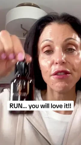 An ELITE & ELEVATED yet affordable, gorgeous “spa vibes” face oil that does it all in one step… It's outrageous. TRUE DAT.🙌🏼  Renew Pure Radiance Oil by @True Botanicals is AT THE LEVEL! #truebotanicals #truebotanicalspartner #faceoil #affordableskincaretips  