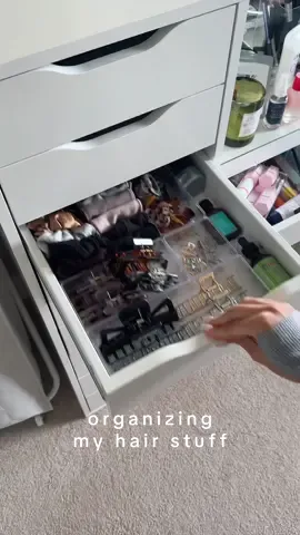 ASMR VANITY REFRESH PT 3! watch and listen as i tackle my hair drawers. remind me to never buy another claw clip 🙄 #asmrorganizing #hairorganization #alexdrawerorganizers #clawcliporganization #cleaningasmr #vanityreset #notalkingasmr #CleanTok