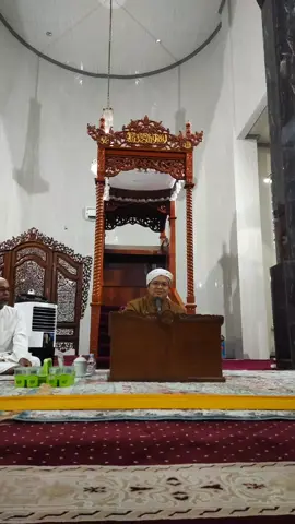 Tidak ada yang mampu membongkar dunia ini sebenarnya melainkan kematian. #guruilhamhumaidi #khodimukum_humaed #guruilhamhumaidikalsel#mesjidnurulibadah  #banjarmasin #fyp 