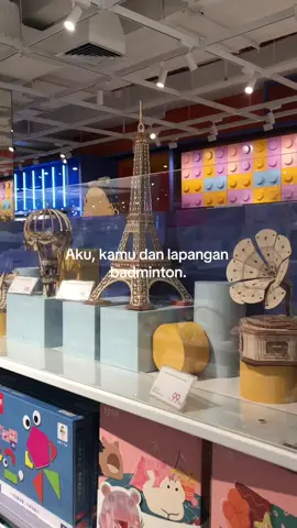 Ga pernah aku lupain sih bisa main badminton sama kamu, sekagum itu aku kalo lihat kamu main badminton. #gamonbrutal 