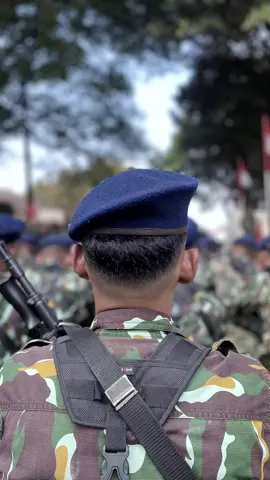 Motivasikan dirimu: Untuk rekan rekan casis atau yang pernah daftar tapi belum menemukan rezekinya,tetap semangat dan jangan pernah menyerah,saya pernah berhenti sekolah 2 tahun,diakhir umur saya alhamdulilah saya dinyatakan diterima sebagai anggota polri di korps brimob,kisah hidup orang memang berbeda beda tapi kita sendirilah yang membuat hidup kita bisa bermakna dan bermanfaat #polisiindonesia #brimobuntukindonesia🇲🇨 #hutbrimob #storyabdinegara #fyp #foryoupage #storyabdinegara #casistnipolri 