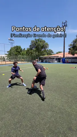 Finalização não é só força. O mais importante é tirar a bola do goleiro. Hoje dei uma refinada no meu chute. Cada dia um pouco melhor. #futebol #treino #treinodefinalização 