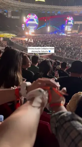 Coldplay di Jakarta, terimakasih banyak akhirnya bisa buat transisi gini