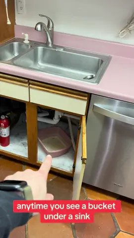 Inspector red flags #homeinspection #homeinspector #homeinspectionredflags #sinkleak 
