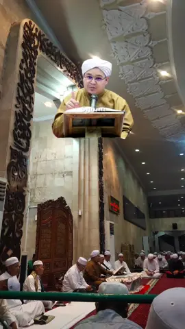 #guruilhamhumaidi #khodimukum_humaed #guruilhamhumaidikalsel #mesjidrayasabilalmuhtadin #banjarmasin #fyp 