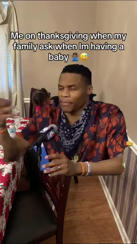 Like lemme get my money right then we can talk bout it 🤣😭😭 #25WithNoKids #MyCarIsMyBaby #MacyThanksgivingDayParade 