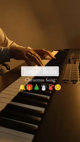 Jingle Bells | short piano cover #jinglebells #shortpiano #christmassong #christmas #pianomusic #pianocover #christmasmood 