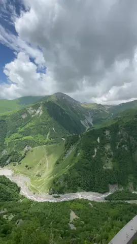 Прекрасный Кавказ 😍😍😍 #аркадружбынародов#кавказскиегоры#грузия#севернаяосетияалания#конецлета 