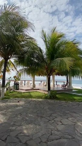 Hotel Vista Las Olas Surf Resort          Playa Las Flores, El Cuco.#, San Miguel, El Salvador 