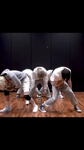 WHO is your bias #yeonjun#soobin#kai#beomgyu#taehyun#txt#txtlovesong#lovesongtxt#txtdancepractice#fy#fyp#foryou#trend#viral#viralvideo #fypシ #foryoupage 