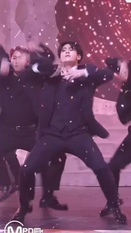 JK….. SNTY……🙌🏼🔥🔥🔥🔥🔥🔥#Jungkook #JungkookStandingNextToYou #Dance #GCF #BTS #jungkook_golden 