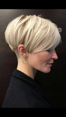 Textured PIXIES with Undercut #fadedpixie #blondpixie #kratkovlasky #shorthairdontcare #texturedpixie #hairundercut #undercuthair #shavedneck #shavednape 