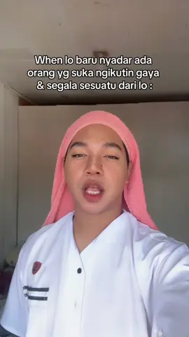 Kek dia punya malu gasih ? Ngikutin orang mulu dah wkwk kreatif woy 🤡🤡