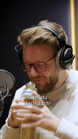 Antwort auf @bud_spencer3 das wird ein Welthit!!!!! 🤝 In der Folge „Mahnmal der psychischen Unordnung“ von Baywatch Berlin gibt es die große Schmittzel Verkostung!!! 😯 Lecker Lecker! #baywatchberlin #schmitti #thomasschmitt #jakoblundt #klaasheuferumlauf 