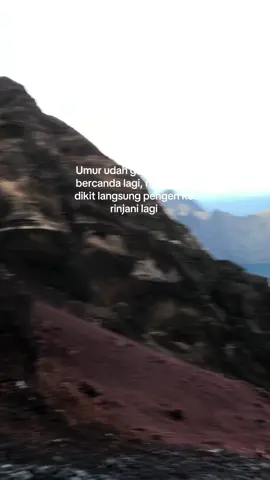 Emang bagus banget sampe pernah menghayal  enak netap disini keknya#pendaki #pendaki #pendakigunung #gunung #gunungindonesia #eigeradventure #gunungrinjanilombokntb 