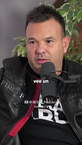 “Entre tu y yo, arriba la vida es mucho más fácil que abajo” #emprendimiento #emprender #empresa #joseelias #millonario #podcast #blv #blvpodcast