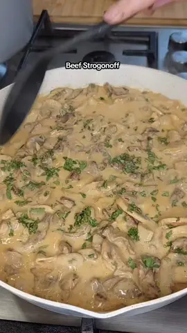 #beefstroganoff #asmrsounds #tiktokcooking #delicious #FoodLover #DinnerIdeas #tokfood 