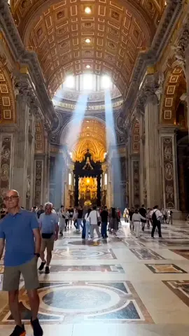 Sejauh apapun kaki melangkah, Gereja Katolik tempat terbaik untukku pulang 💛#romesweethome #catholic #kristen #katolik #katolikku_keren #gerejakatolik #vatican 