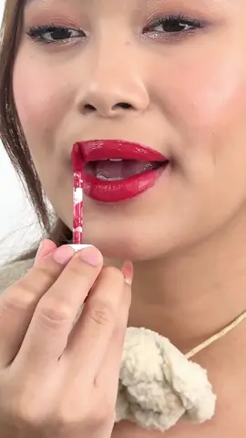 Popping Lips and vibrant hues with OTWOO Lollipop Lipstick shades. My palette, my style. #Otwoo #LipSwatches #OTWOOBeautyPH #LollipopLipstick 