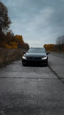 Fahre nicht, als gehöre dir die Straße, sondern so, als gehöre dir der Wagen! #tuning #vag #vw #volkswagen #passatb8 #rolling #rollingshot #carporn #allblack #fy 