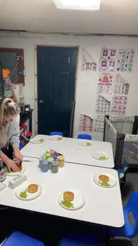 #DaycareBreakfast for 9 kiddos! 🧇  Nov 17th:) #daycareprovider #morningsnack #inhomedaycare #daycarefood #easybreakfast #kidsnack #daycarelife #childcareprovider #kidsbreakfast #mealideas #jessicajordan44 #jessicajordanofficial #LifeOnTikTok #TikTokPartner 
