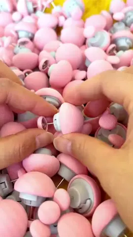 Securing your quilt 🤗#foryou #tiktokmademebuyit #tool #bed