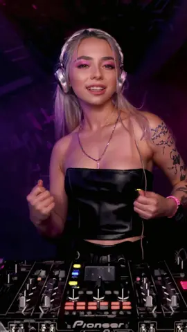 The best AI DJ you've seen so far? #aiart #beuatiful #women #djgirl