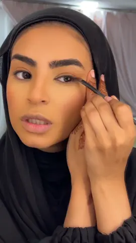 لو سريع لكن انه سلوموشن 😅 المهم انشاءالله تستفيدون 😘 #صالون_تيك_توك #zozali #مكياج_عيون #like #share 