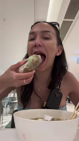 My daughters are my besties and i wouldn’t have it any other way #mumanddaughter #family #Vlog 