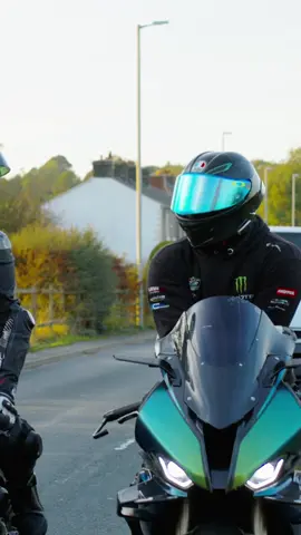 AGV life 😎 #storytime #visorflick #agvhelmet #bikelife #fyp #viralreels #funnyvids #carbonrider #bikersoftiktok #bmw #motorrad #ducati #ducaticorse #s1000rr #899 #m1000rr #monsterenergy #beermonster #beermonsterducati #tiktokbikers #coolaf 