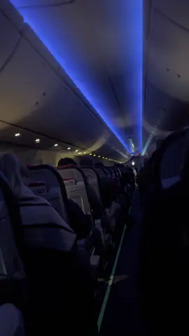And that’s how we #landet #😊 #norwegianairlines #winter #travels #flying #fly #travellife #fyp #fyp #foryou #avgeek #aviation #foryourpage #aviationlovers #aviationgeek #b737 #norway #airport #trondheim 