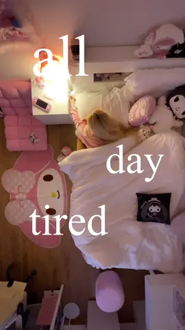 Just posted a new vlog on YT🤍Staying in pjs all day🫠🫠 #meme #Vlog #routine #nightroutine #aesthetic #room #RoomTour 