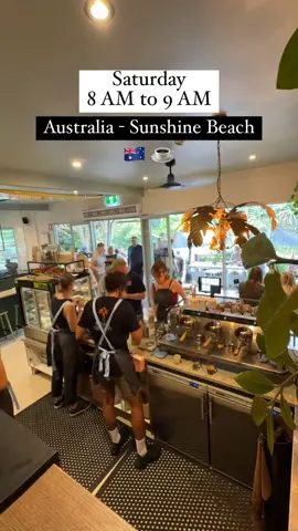 Saturday RUSH 8-9am 🇦🇺☕️🤪 . Un time-lapse de una hora en el café donde trabajo ☕️ Que opinas? Podrías trabajar en un lugar asi? Estarías 15min en una fila para pedir café? 😱 . . . #cafe #workflow #barista #foryou #baristaenaustralia #specialtycoffee #baristalife #latteart #rush #coffeerush #espresso #flatwhite 