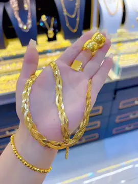 Twist double snake bone chain#necklace #claviclechain #goodthingstoshare💯💥🔥 #fyp #fyp #fouryou #gifts 