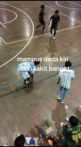 siapa yang pernah ngalamin kaya gini? #futsalstory #katakatafutsal #futsalpelajar #futsal #futsalindonesia #zmn14 #xyzbca #fypシ 