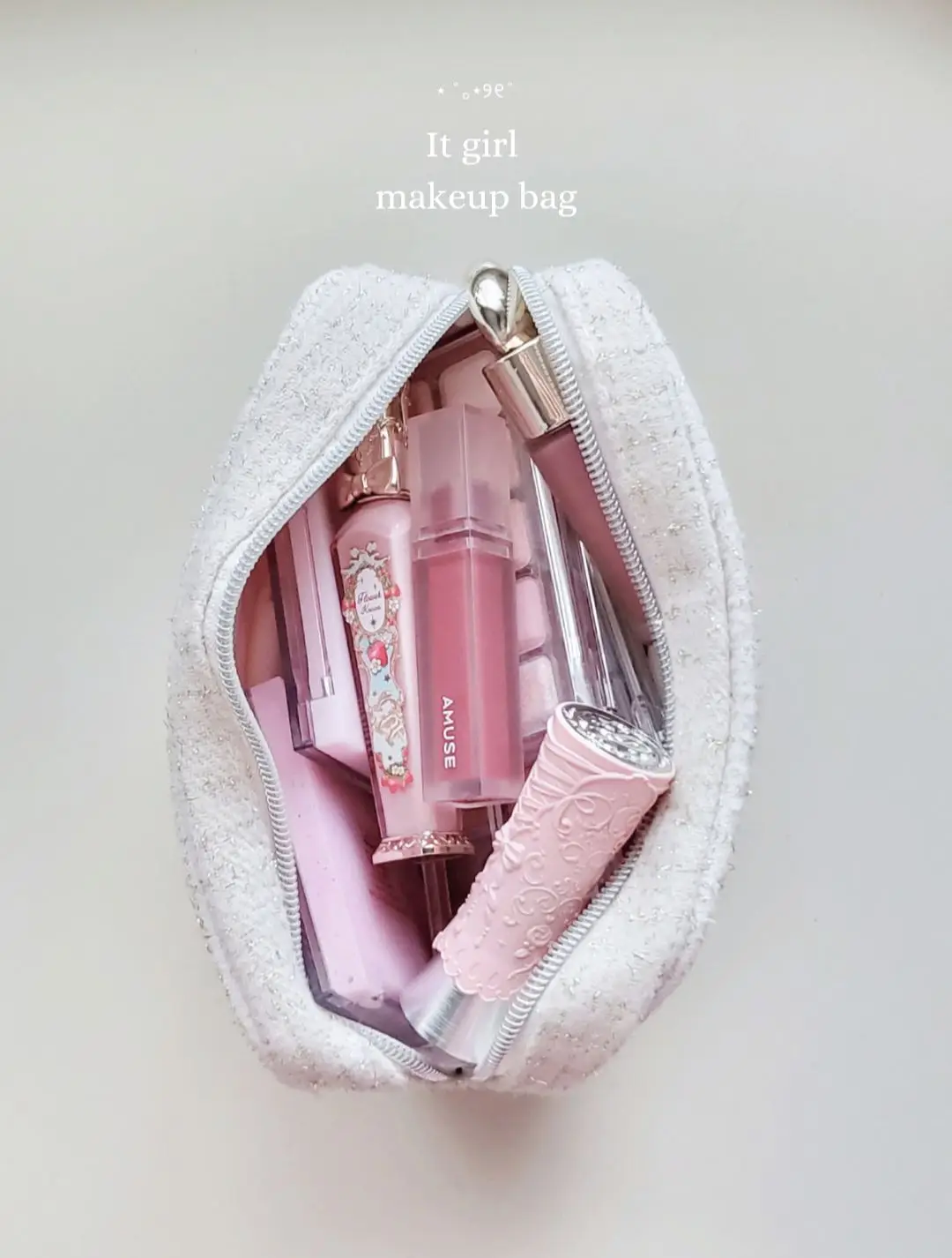 🩷it girl makeup bag🩷 #asianmakeup #itgirlmakeup #chinesemakeup #koreanmakeup #jbeauty #pinktok #pinkaesthetic #coquetteaesthetic #coquettemakeup #pinkpilatesprincess #coquettecore #hyperfeminine #hyperfeminineaesthetic #coquettegirl #girlythings #yesstyleinfluencers #oliveyoungaffiliate #flowerknows 
