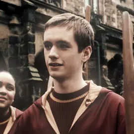 #OLIVERWOOD - so in love with him omg #harrypotter #foryou #fyp #milcv3n #videostar #videostaredit #harrypotteredit #oliverwoodedit #gryffindor #quidditch #edit 