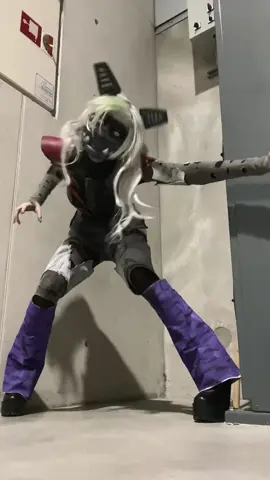 UPGRADED ROXANNE ALARMM💜 #cosplay #roxannewolfcosplay #ruinedroxannewolf #ruindlc #securitybreach #securitybreachcosplay #fnafcosplay 