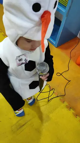 My cutest OLAF ⛄❄ #fyp #fypシ #tiktokph #babytiktok #babiesoftiktok #halloweencostume 