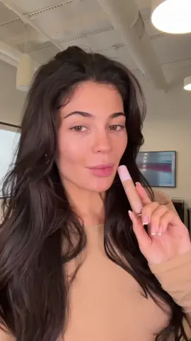 The @Kylie Cosmetics Power Plush Longwear Concealer is here! 🤍 It's a weightless, skin-breathable formula that blurs and smooths the look of pores, fine lines, and texture. Plus the vegan & cruelty free angled Concealer Brush makes application effortless! 😍 @Kylie Jenner wears shade 4.5c. Shop #KylieCosmetics, exclusively at Shoppers Drug Mart!​ ​ #ShoppersBeauty #KylieJenner #KylieCosmetics ​