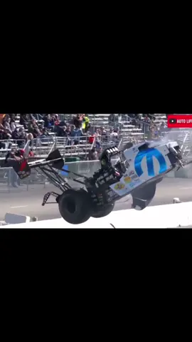 Drag racing fails                                           ⚠️preformed by professionals on a closed course⚠️ #dragracingfails #crash #fails #dragracing #crashes #racing #carcrash #totaled #cartok #cartiktok #fail #dragrace #failarmy #cars #racecar #dragcar #closecall 