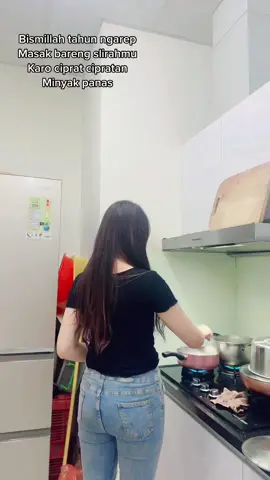 Romantis sekali#😂