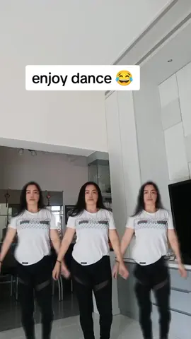 Enjoy dance music love it #tmisgfamily🇵🇭🇸🇬🦄 #dance #yehlentv_dance #self #fypシ゚viral 